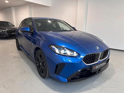 Käytetty BMW 118 M Sport 150 HP (110 kW) 2024 Sininen Viistoperä