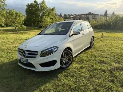 Gebraucht Mercedes B200 AMG 136 PS (100 kW) 2016 Weiß Van / Kleinbus
