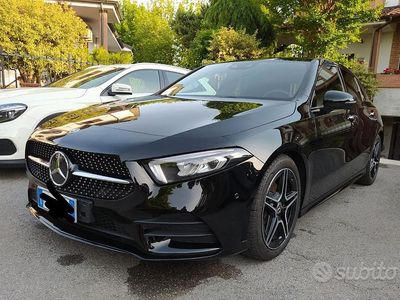 Usata Mercedes A180 Premium 116 CV (85 kW) 2019 Nero Berlina