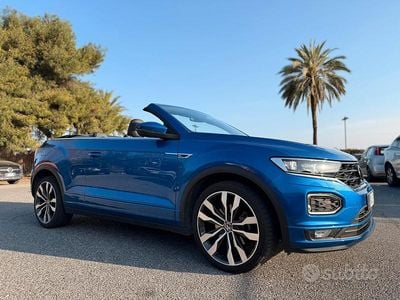 Usata VW T-Roc Cabriolet R-line 204 CV (150 kW) 2020 Blu Cabrio