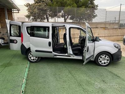 Usata Fiat Doblò 119 CV (87 kW) 2018 Grigio Monovolume