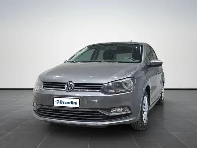 Usata VW Polo Comfortline 60 CV (44 kW) 2017 Grigio Utilitaria