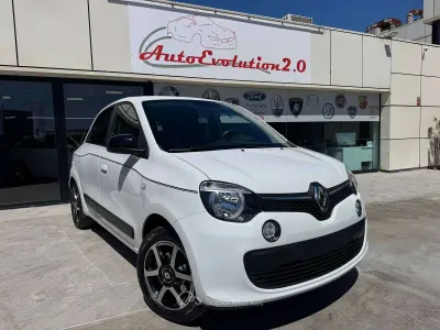 Usata Renault Twingo Intens 69 CV (50 kW) 2017 Crystal weiss Utilitaria