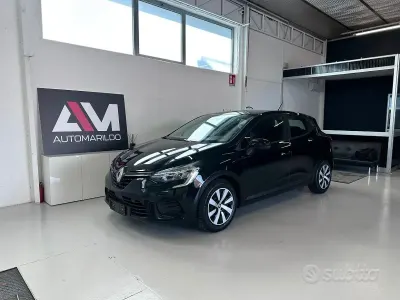Usata Renault Clio V Equilibre 91 CV (66 kW) 2024 Nero Berlina