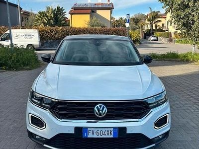 Usata VW T-Roc 150 CV (110 kW) 2019 Bianco SUV