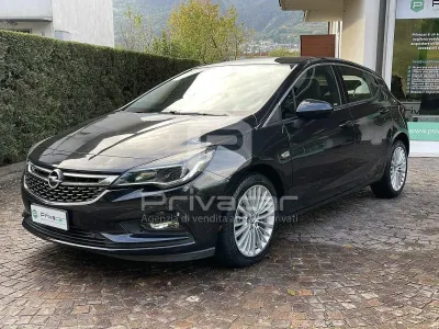Usado Opel Astra Innovation 105 CV (77 kW) 2016 Negro Berlina