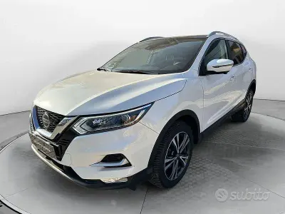 Usata Nissan Qashqai N-Connecta 110 CV (80 kW) 2020 Bianco SUV