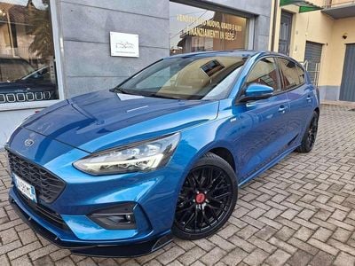 Blu/azzurro Usata 2020 Ford Focus ST-Line Berlina | 17.490 € (Buon prezzo)
