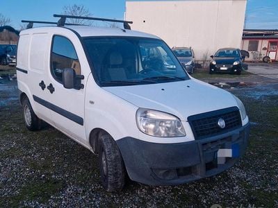 Begagnad Fiat Doblò Active 103 HK (75 kW) 2010 Vit Minibuss