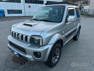 Grigio Usata 2017 Suzuki Jimny SUV | 18.490 € (Molto cara)