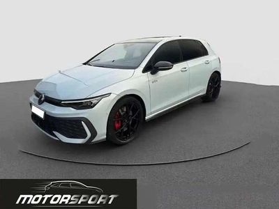 Usata VW Golf VIII GTI 265 CV (194 kW) 2025 Crystal ice blue Berlina