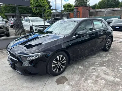 Usata Mercedes A180 Advanced 116 CV (85 kW) 2025 Nero Berlina