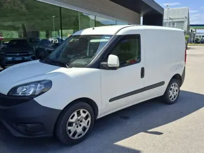 Usata Fiat Doblò 120 CV (88 kW) 2018 Bianco Monovolume