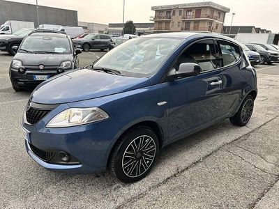 Usata Lancia Ypsilon Silver 69 CV (50 kW) 2023 Blu Utilitaria