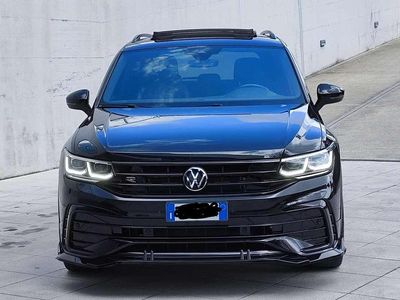 Usata VW Tiguan R-line 150 CV (110 kW) 2023 Nero SUV