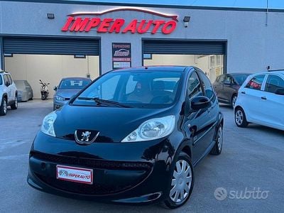 Usata Peugeot 107 68 CV (50 kW) 2007 Nero Utilitaria