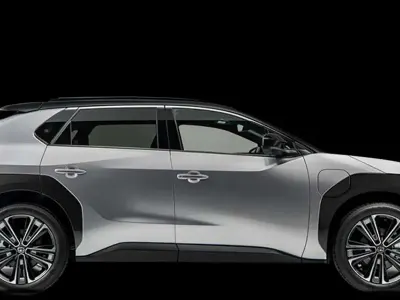 Nuova Toyota bZ4X 63 kW (87 CV) 2026 Argento SUV