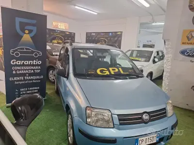 Usata Fiat Panda Dynamic 60 CV (44 kW) 2004 Bluazzurro Utilitaria
