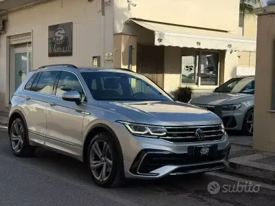 Usata VW Tiguan R-line 150 CV (110 kW) 2022 Grigio SUV