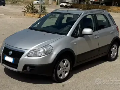Usata Fiat Sedici 107 CV (78 kW) 2008 Grigio SUV