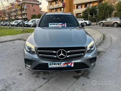 Usata Mercedes GLC250 Premium 204 CV (150 kW) 2018 Grigio Station wagon