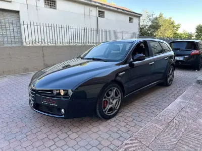 Usata Alfa Romeo 159 Turismo 150 CV (110 kW) 2009 Nero Station wagon