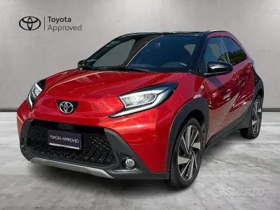 Usata Toyota Aygo X Lounge 72 CV (52 kW) 2024 Rosso SUV