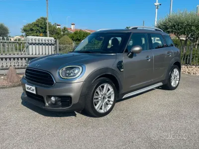 Usata Mini One D Countryman Hype 116 CV (85 kW) 2017 Grigio SUV
