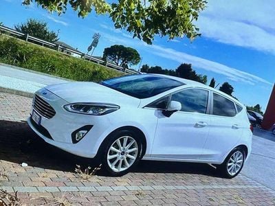 Usata Ford Fiesta Titanium 86 CV (63 kW) 2019 Bianco Berlina