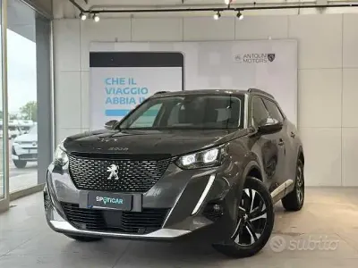 Usata Peugeot 2008 Allure 131 CV (96 kW) 2021 Grigio SUV