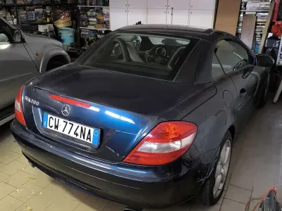 Usata Mercedes SLK200 136 CV (100 kW) 2005 Cabrio