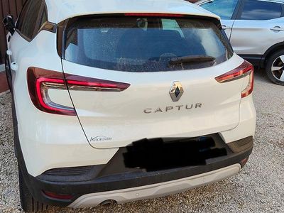 Usata Renault Captur 101 CV (74 kW) 2021 Bianco SUV