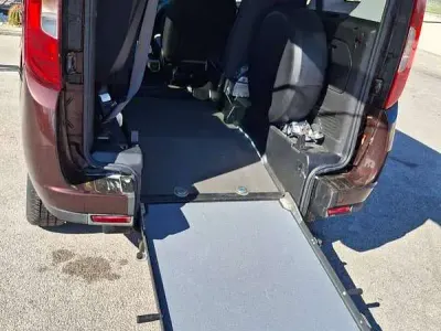 Usata Fiat Doblò Lounge 105 CV (77 kW) 2015 Monovolume