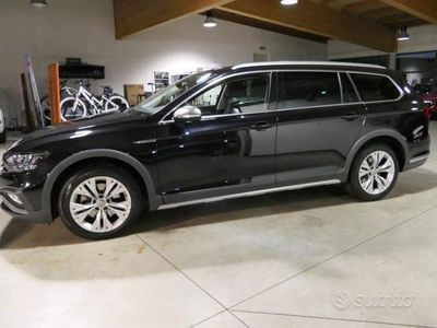 Usata VW Passat Alltrack 190 CV (139 kW) 2019 Nero Station wagon