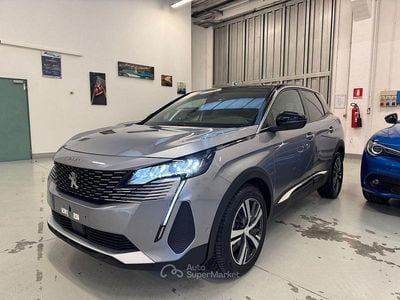 Usata Peugeot 3008 Allure 131 CV (96 kW) 2024 Grigio metallizzato SUV