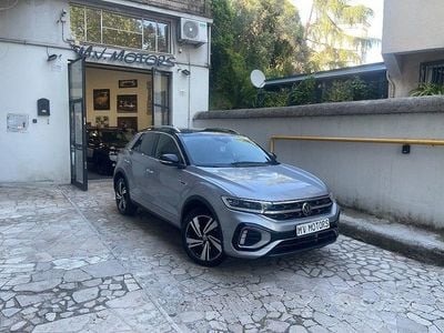 Usata VW T-Roc R-line 150 CV (110 kW) 2023 Grigio SUV
