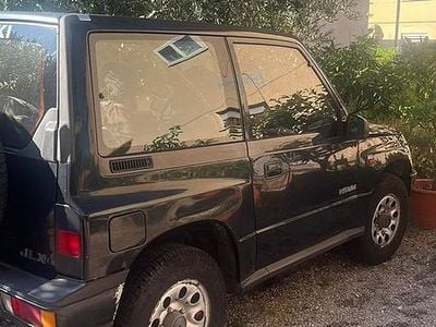 Usata Suzuki Vitara 75 CV (55 kW) 1990 Nero SUV