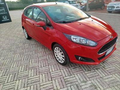 Rosso Usata 2016 Ford Fiesta Business Edition Utilitaria | 6900 € (Buon prezzo)