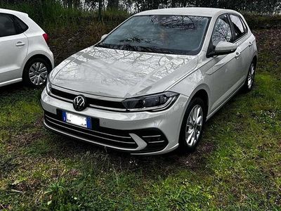 Usata VW Polo Life 90 CV (66 kW) 2022 Beige Utilitaria
