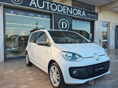 Begagnad VW up! Move 68 HK (50 kW) 2014 Vit Halvkombi