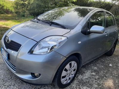 usata Toyota Yaris 08 1.0 benz 133000km