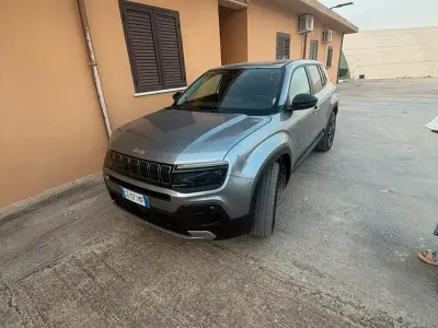 Usata Jeep Avenger 101 CV (74 kW) 2025 Grigio SUV