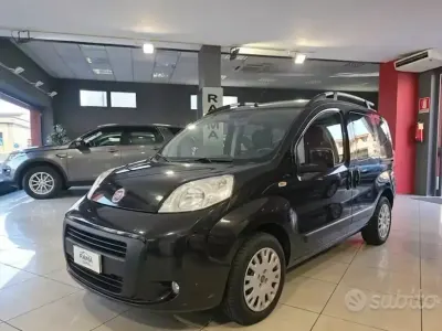 Usata Fiat Qubo Trekking 75 CV (55 kW) 2011 Nero Monovolume