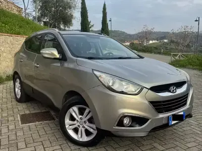 Käytetty Hyundai ix35 115 HP (84 kW) 2011 Keltainen Katumaasturi