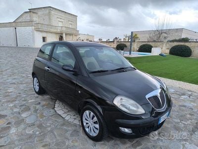 Usata Lancia Ypsilon 59 CV (43 kW) 2005 Nero Utilitaria