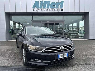Usata VW Passat Business 120 CV (88 kW) 2019 Nero Berlina