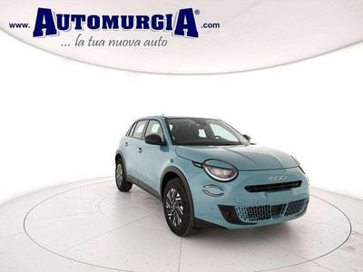 Nouvelle Fiat 600 101 ch (74 kW) 2025 Bleue SUV