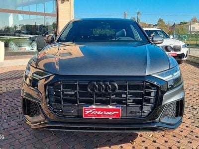 Usata Audi Q8 S-Line 231 CV (169 kW) 2023 Grigio SUV