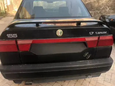 Usata Alfa Romeo 155 116 CV (85 kW) 1995 Nero Berlina