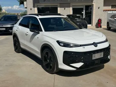Nuova VW T-Roc R-line 150 CV (110 kW) 2026 Bianco SUV